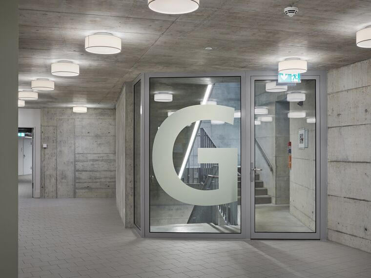 thermfix vario Fassaden, fuego light Türen and fuego light Schiebetüren - Zentrum Biffig, Schötz located in Schoetz, Schweiz