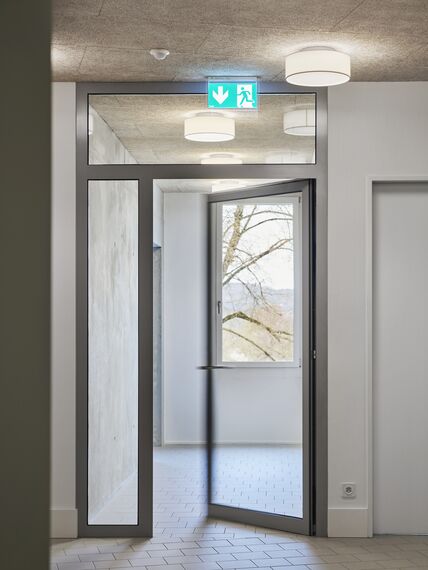 thermfix vario Fassaden, fuego light Türen and fuego light Schiebetüren - Zentrum Biffig, Schötz located in Schoetz, Schweiz