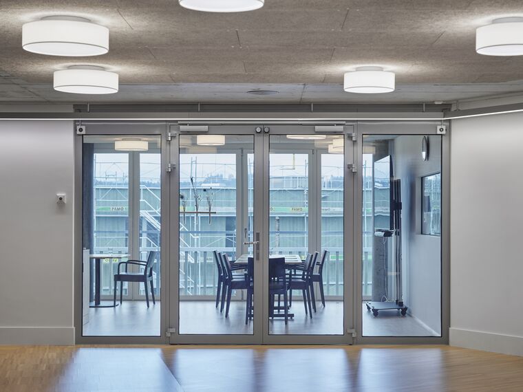 thermfix vario Fassaden, fuego light Türen and fuego light Schiebetüren - Zentrum Biffig, Schötz located in Schoetz, Schweiz