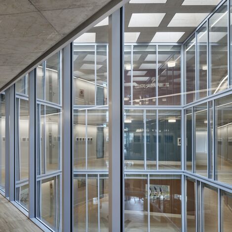 thermfix vario Fassaden, fuego light Türen and fuego light Schiebetüren - Zentrum Biffig, Schötz located in Schoetz, Schweiz