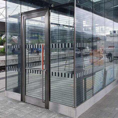 presto 50 Türen - ÖBB Wartekoje located in Graz, Österreich