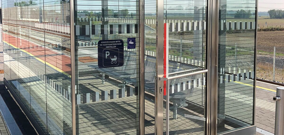 presto 50 Türen - ÖBB Wartekoje located in Graz, Österreich