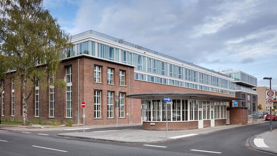 unico xs Fenster and unico Fenster - Clouth 104, Köln located in Cologne, Deutschland